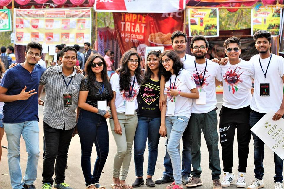 manipal university friends for life