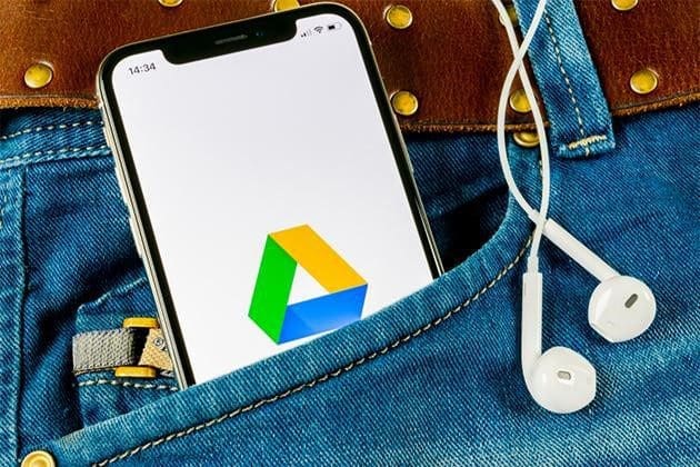 Store emergency numbers on the cloud