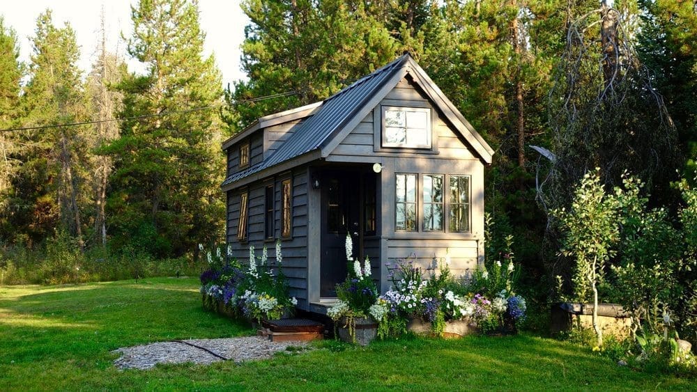 small home with beautiful garden