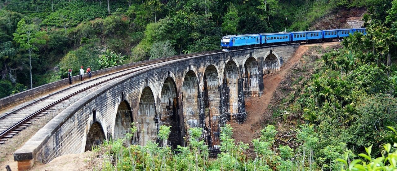 9 arch bridge sri lanka