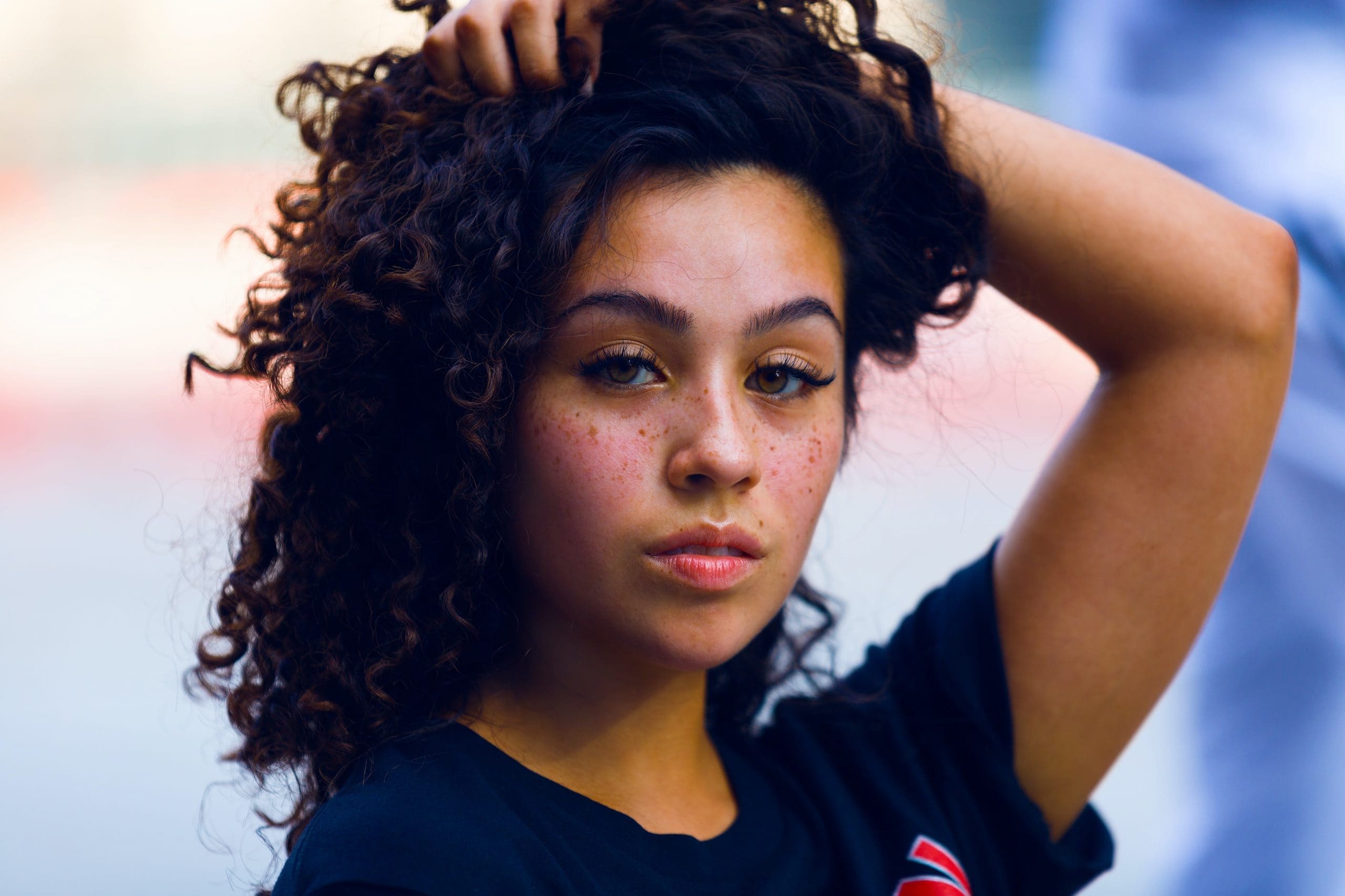 woman with hormonal acne