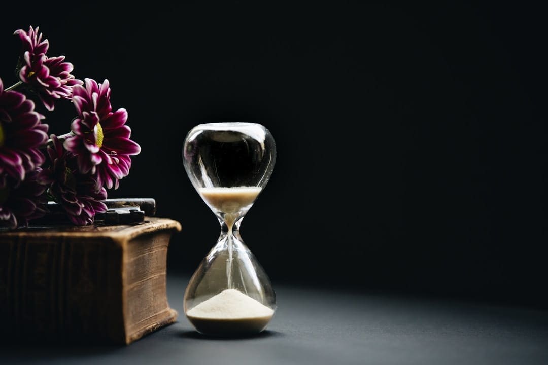 hourglass life settlement